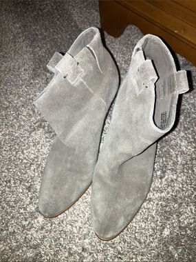 J. Crew Light Gray Suede Ankle Booties Slip On Style 7M